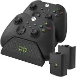 Venom Doppel-Ladestation mit 2 x wiederaufladbaren Akkupacks — Schwarz (Xbox Series X & S/Xbox One)